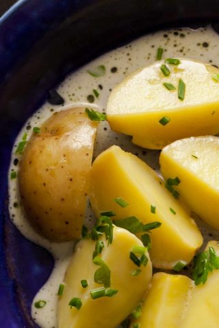 Potatoes With Crème Fraîche Chive Sauce