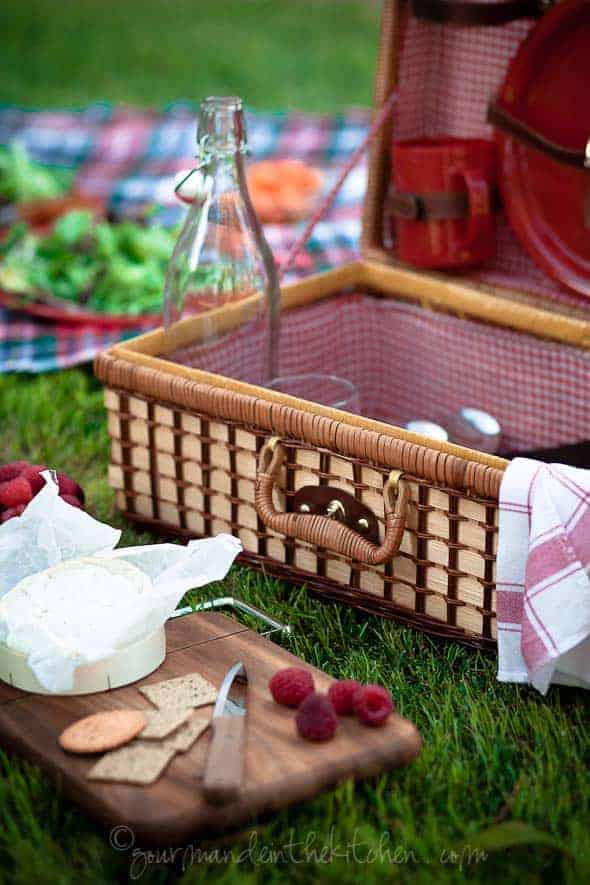 Picnic Basket on Grass, Gourmande in the Kitchen, Picnic for the Planet