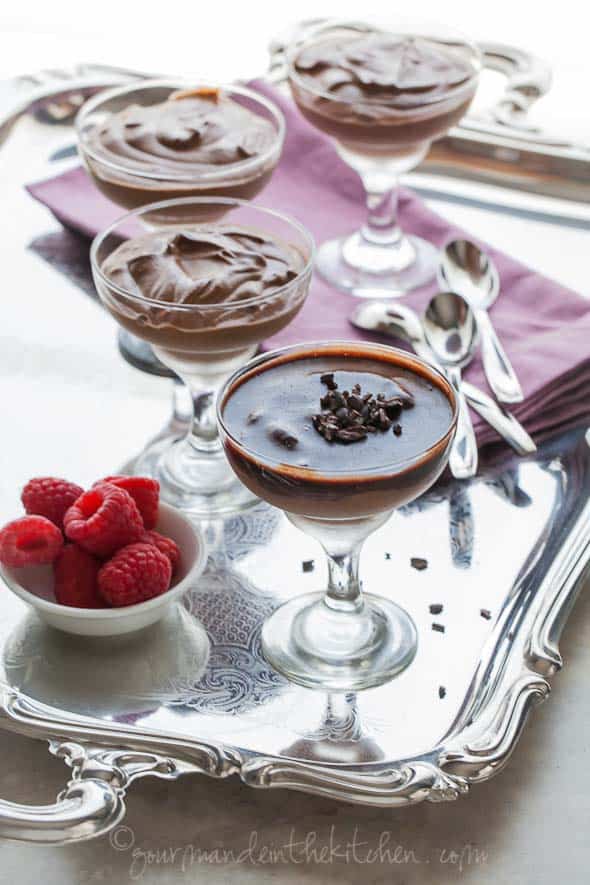 raw chocolate mousse, paleo chocolate mousse, vegan chocolate mousse, easy chocolate mousse