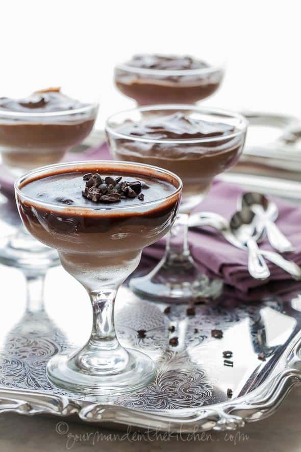 raw chocolate mousse, paleo chocolate mousse, vegan chocolate mousse, easy chocolate mousse