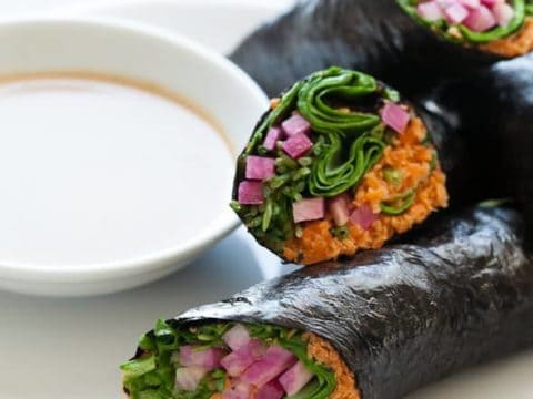 raw vegetable rolls, vegetable wraps, paleo sushi