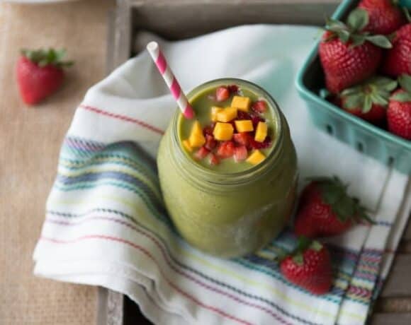 This creamy strawberry-packed smoothie was the talk of the town for our January 30-Day Green Smoothie Challenge.!