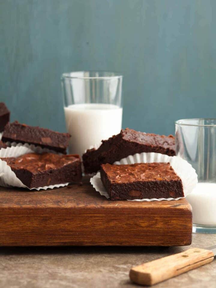 Flourless Triple Chocolate Brownies - These fudgy flourless ,gluten-free chocolate brownies are bursting at the seams three kinds of chocolate.
