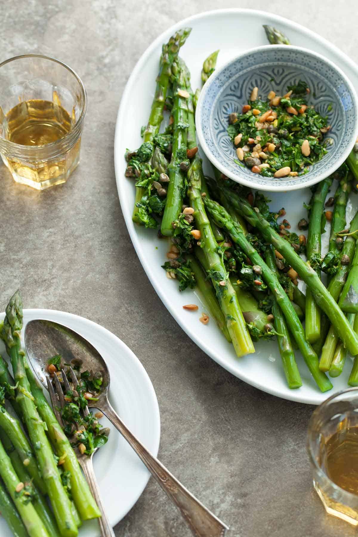 Asparagus with Gremolata on Plates with Spoon