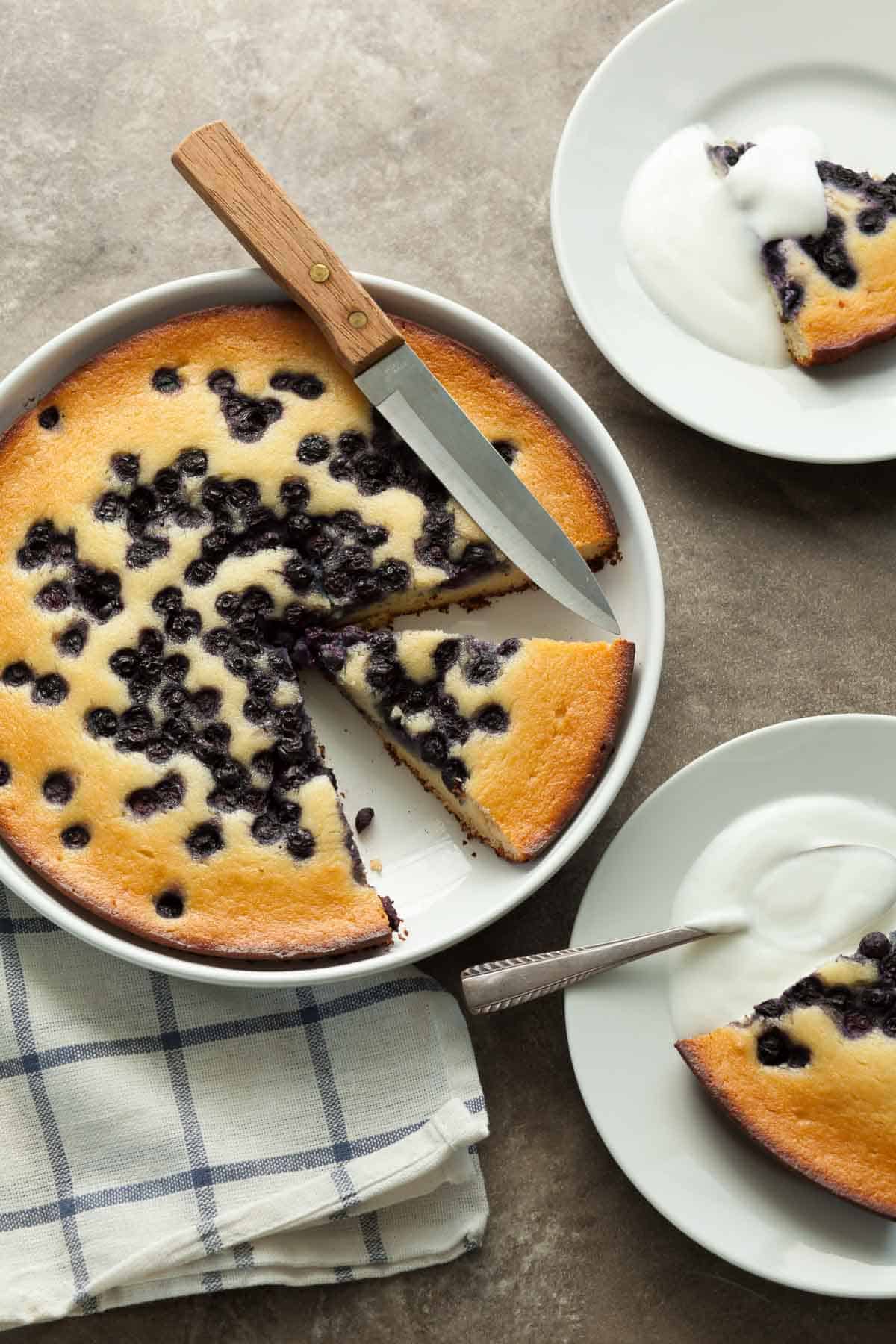 Baked Blueberry Pancake with Knife