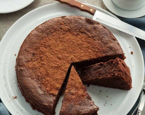 Flourless Chocolate Walnut Torte (Paleo)