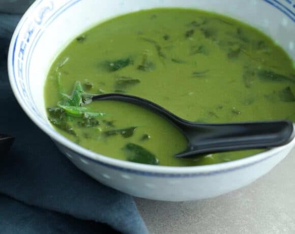 Thai Green Curry Spinach Soup (Paleo, Vegan)