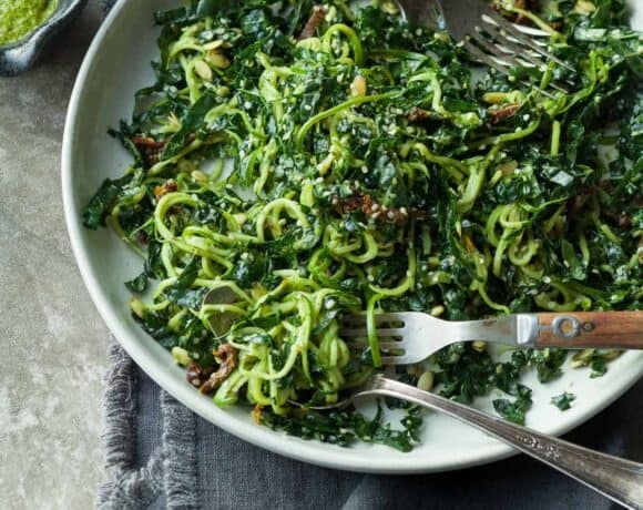 Zucchini Noodle, Kale and Sundried Tomato Salad (Paleo, Vegan)