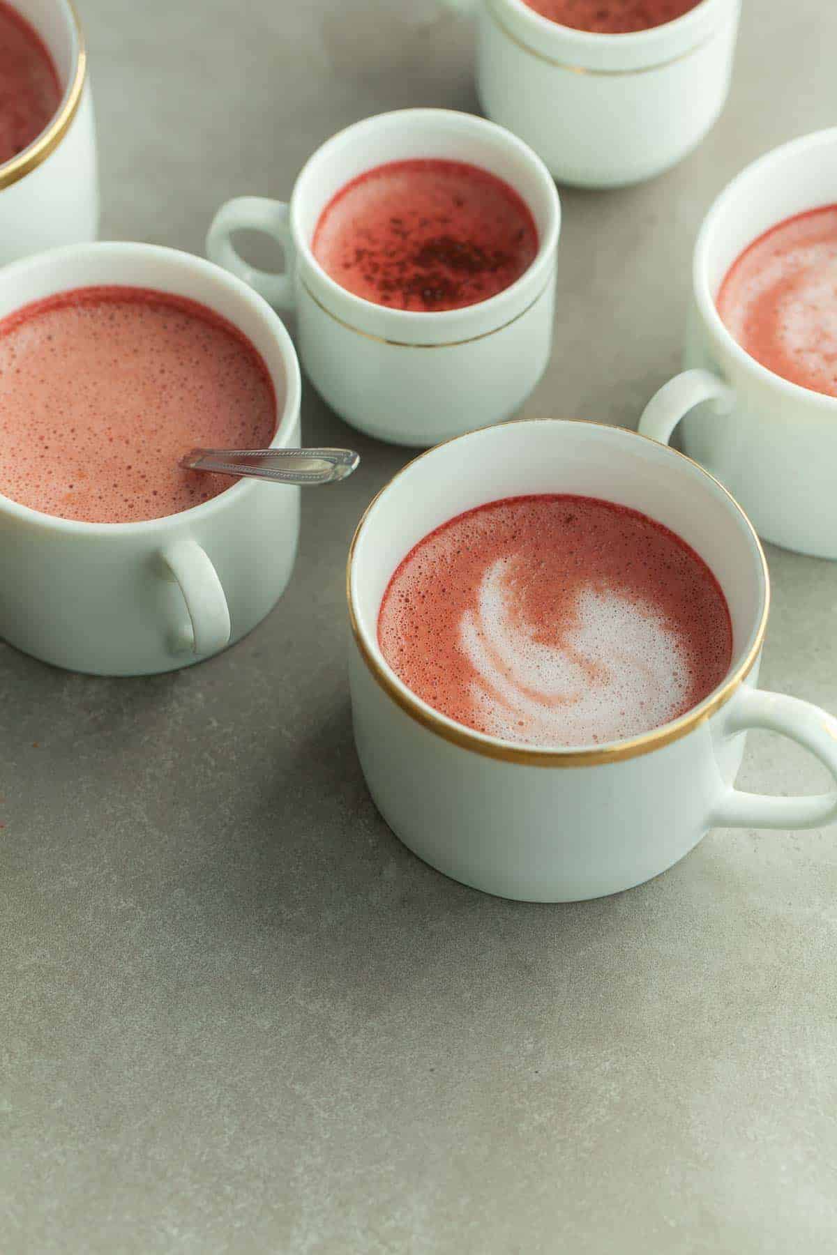 Red Velvet Latte in Mugs