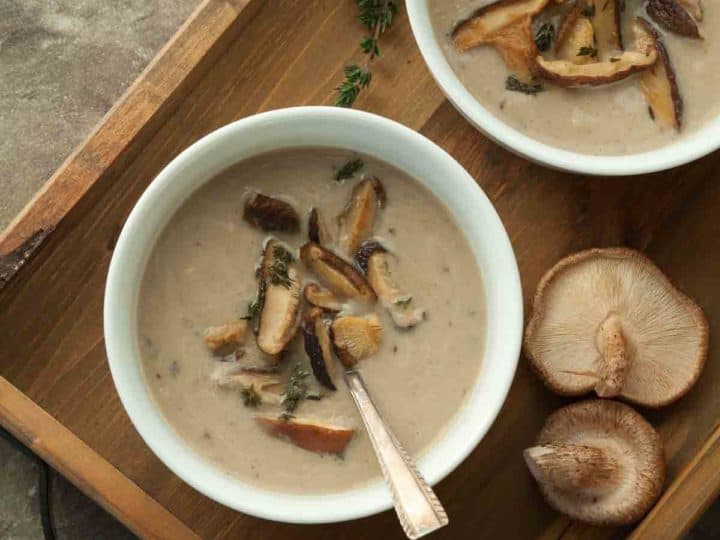 Roasted Mushroom Cauliflower Soup (Vegan)