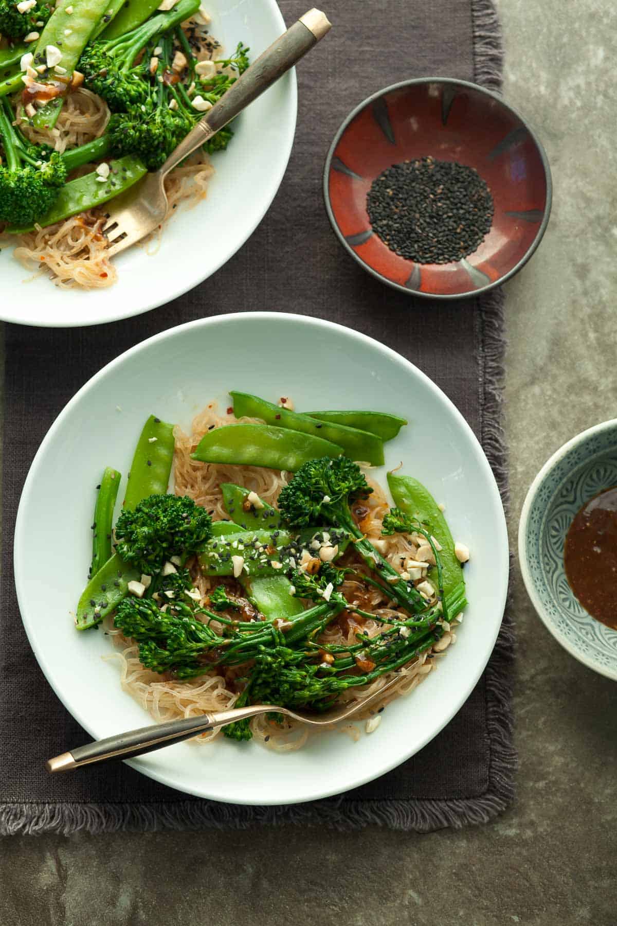 Kelp Noodle Recipe with Sesame on Plates