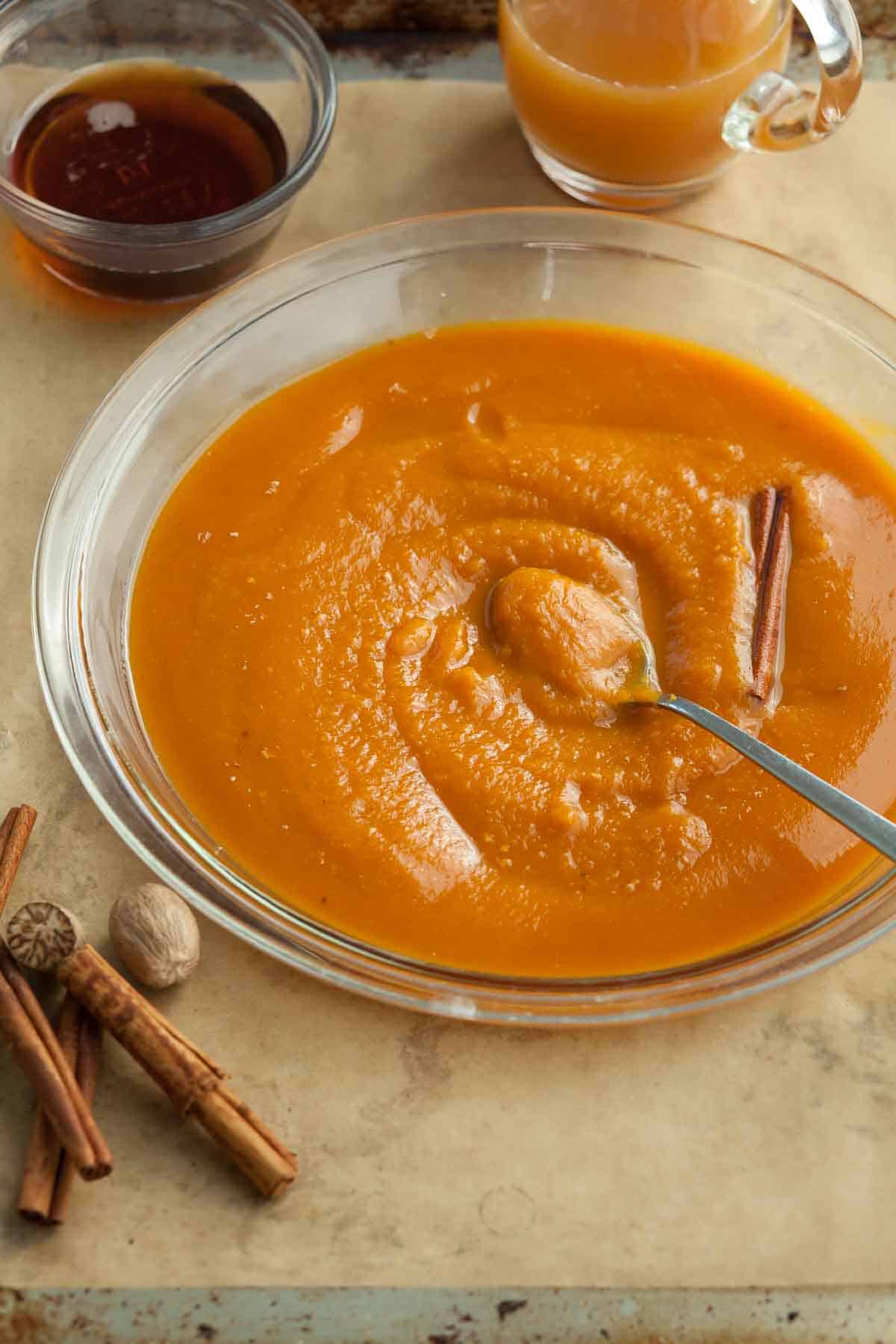 Easy Pumpkin Butter Ingredients in Dish