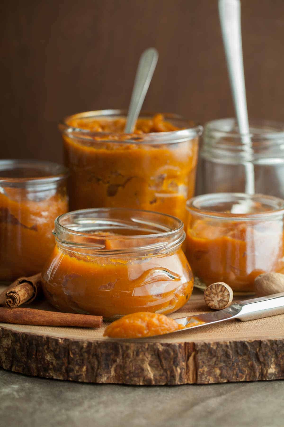 Easy Pumpkin Butter in Jars Close Up