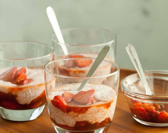 strawberry chia pudding in cups