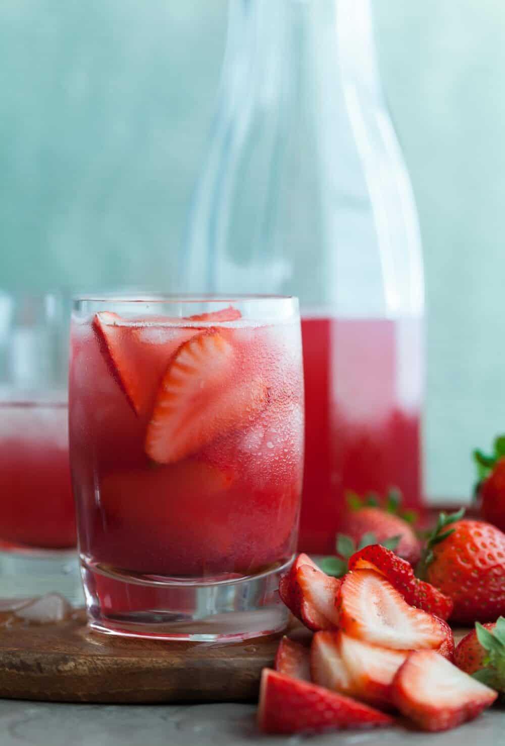 Strawberry Iced Tea in Glass with Sliced Strawberries