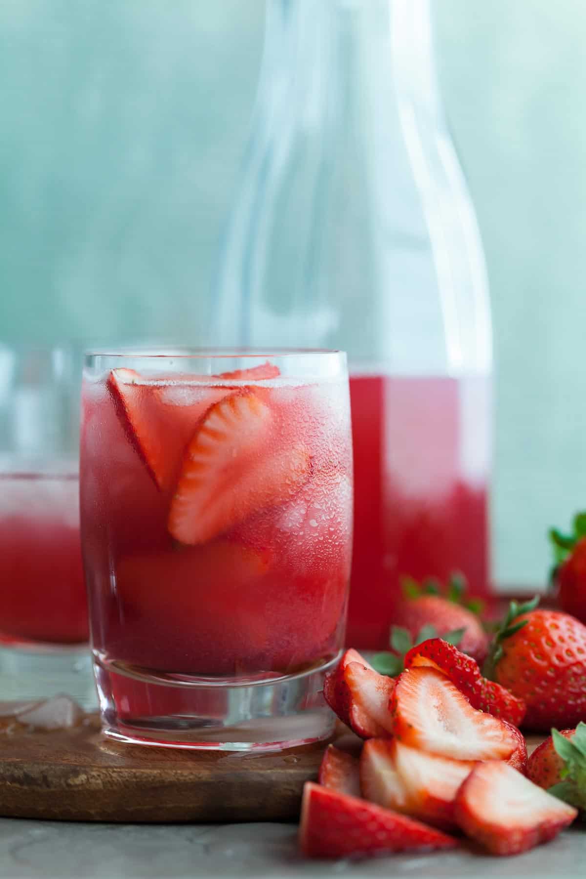 Strawberry Iced Tea in Glass with Sliced Strawberries