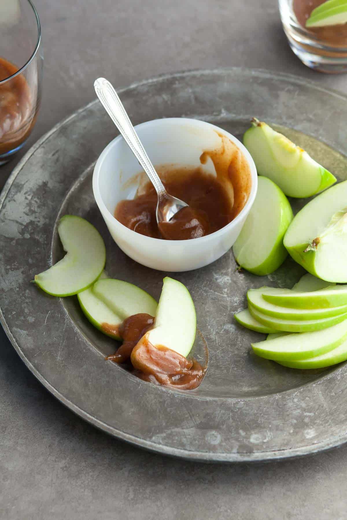 Date Caramel in Bowl with Apple Slices