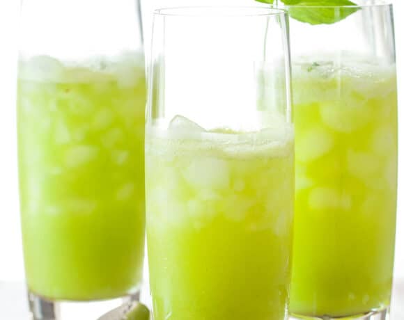 pineapple mint juice in tall glasses